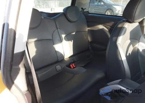 2009 Mini Cooper S z USA, uszkodzony, nr VIN WMWMF73529TW87362